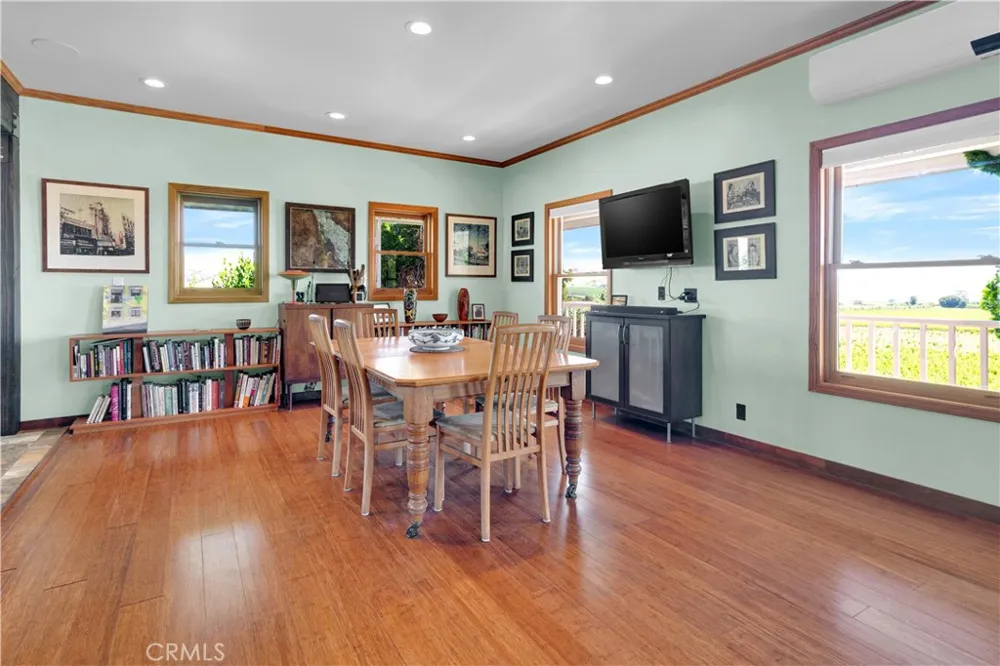 71182 Heinsen Bradley, CA 93426
