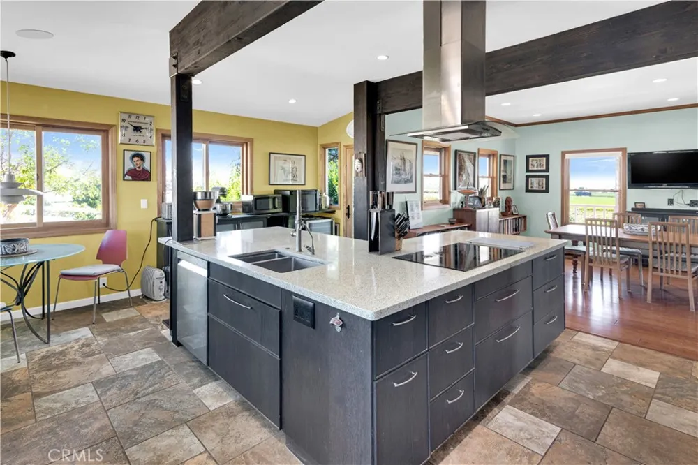 71182 Heinsen Bradley, CA 93426