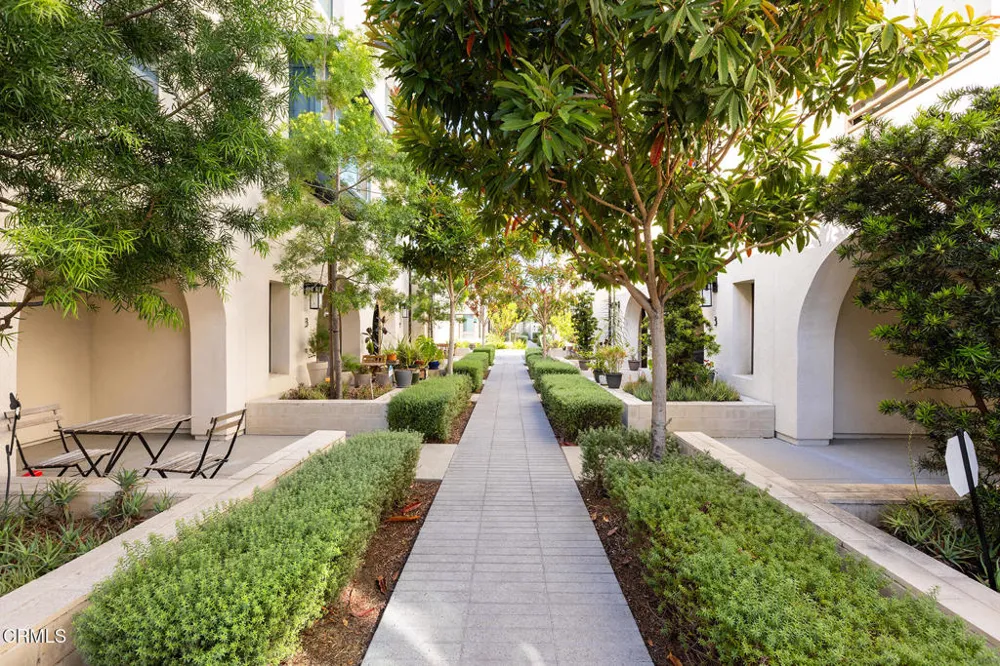 2931 W Exposition Place #1 Los Angeles, CA 90018