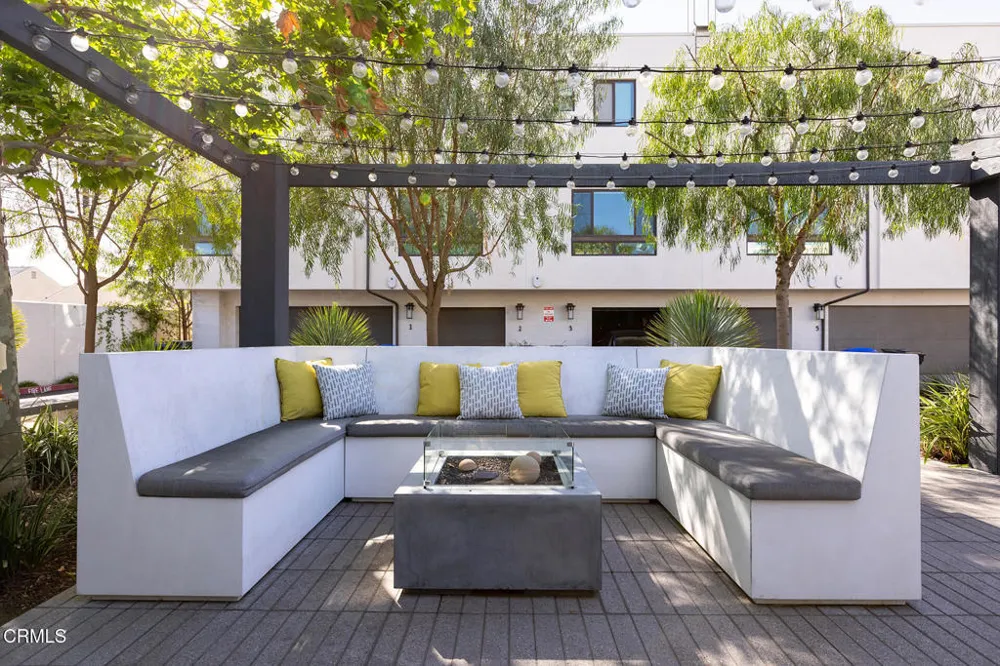 2931 W Exposition Place #1 Los Angeles, CA 90018