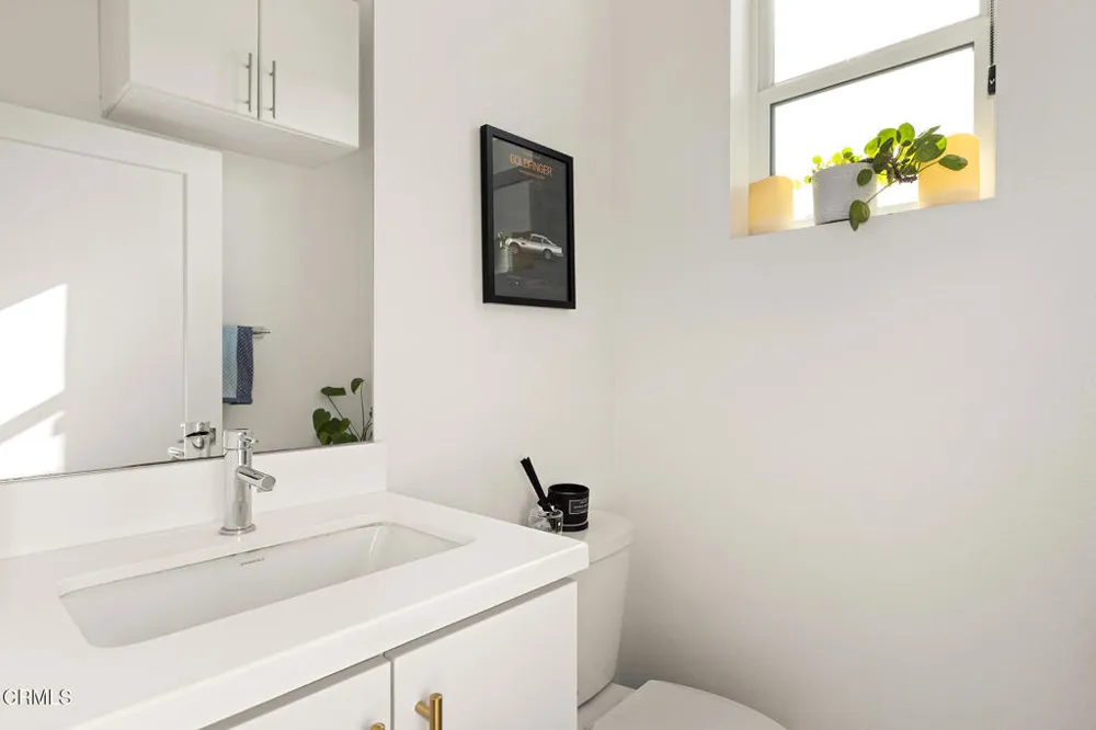 2931 W Exposition Place #1 Los Angeles, CA 90018