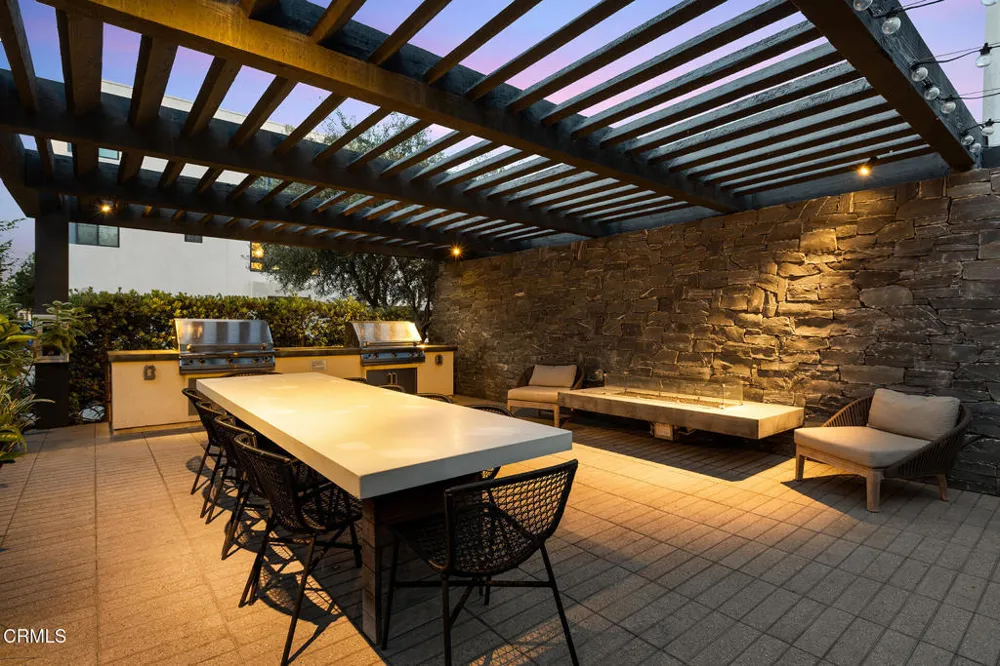 2931 W Exposition Place #1 Los Angeles, CA 90018