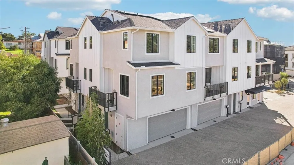 2338 Golden Blaze Glen Escondido, CA 92025
