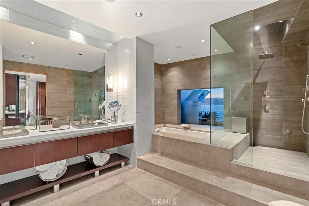 2665 Victoria Drive Laguna Beach, CA 92651