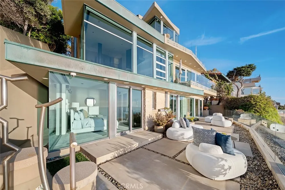 2665 Victoria Drive Laguna Beach, CA 92651