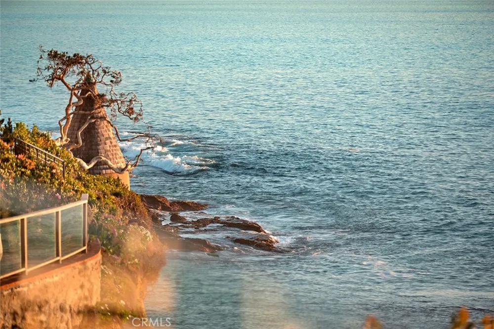 2665 Victoria Drive Laguna Beach, CA 92651