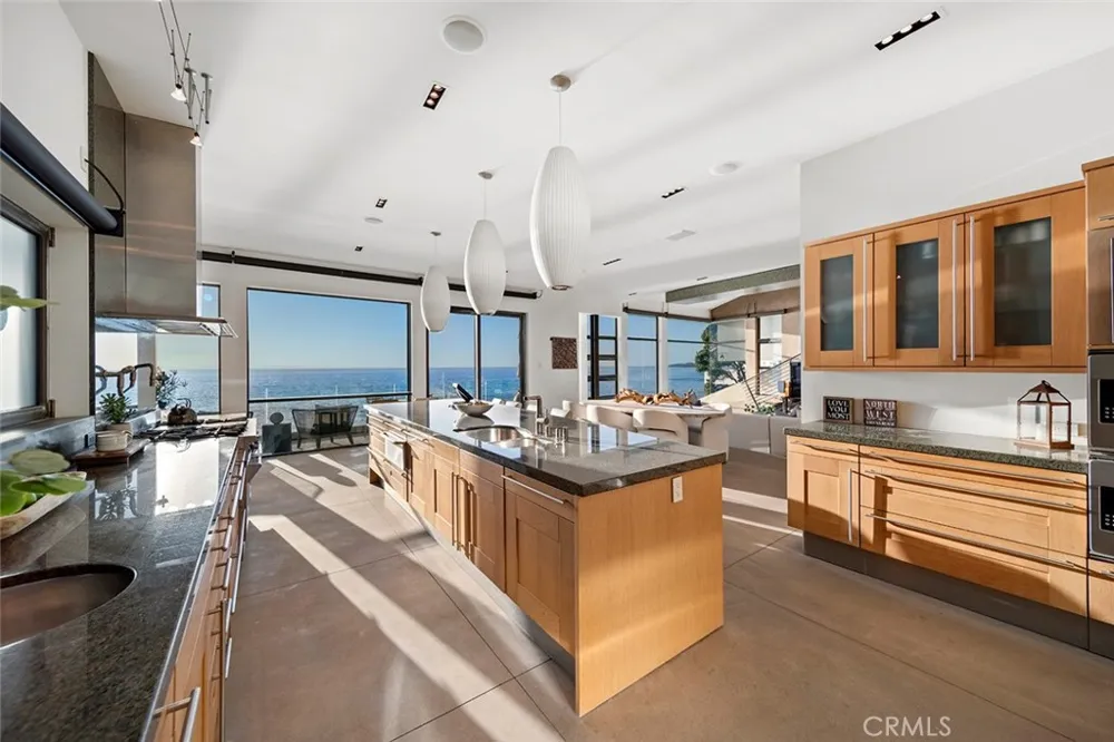 2665 Victoria Drive Laguna Beach, CA 92651