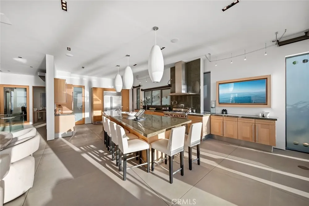 2665 Victoria Drive Laguna Beach, CA 92651