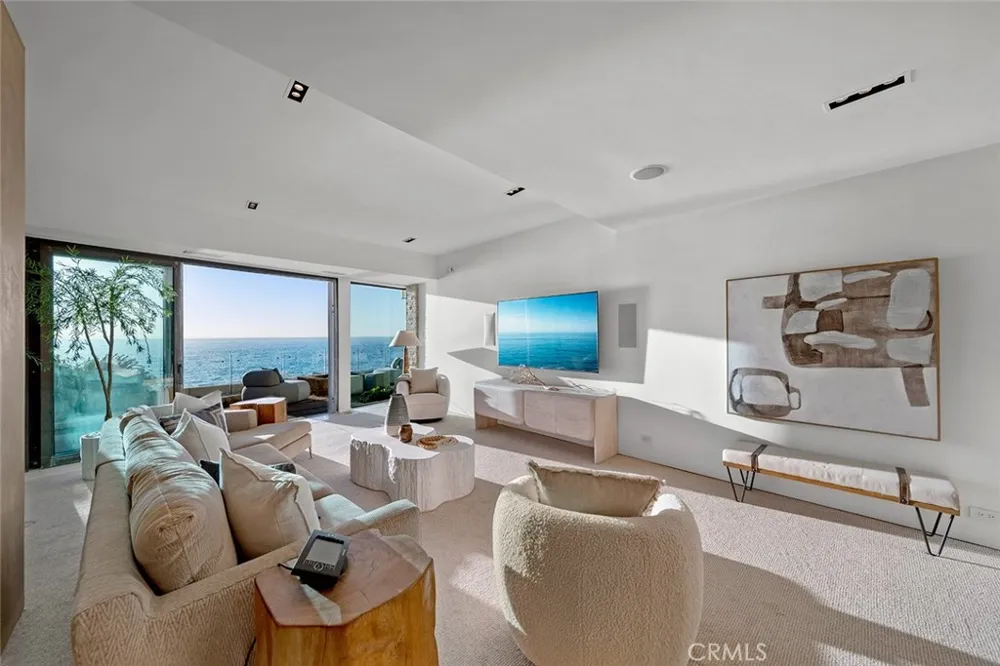 2665 Victoria Drive Laguna Beach, CA 92651