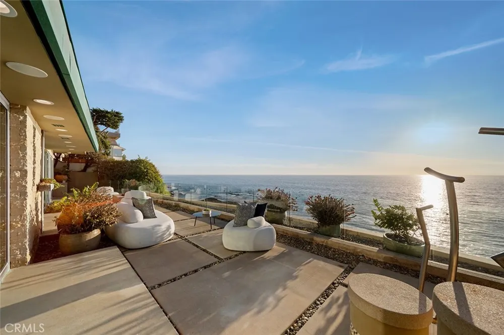2665 Victoria Drive Laguna Beach, CA 92651