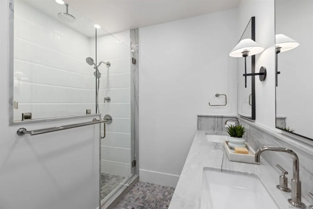 747 Orange Ave #304 Coronado, CA 92118