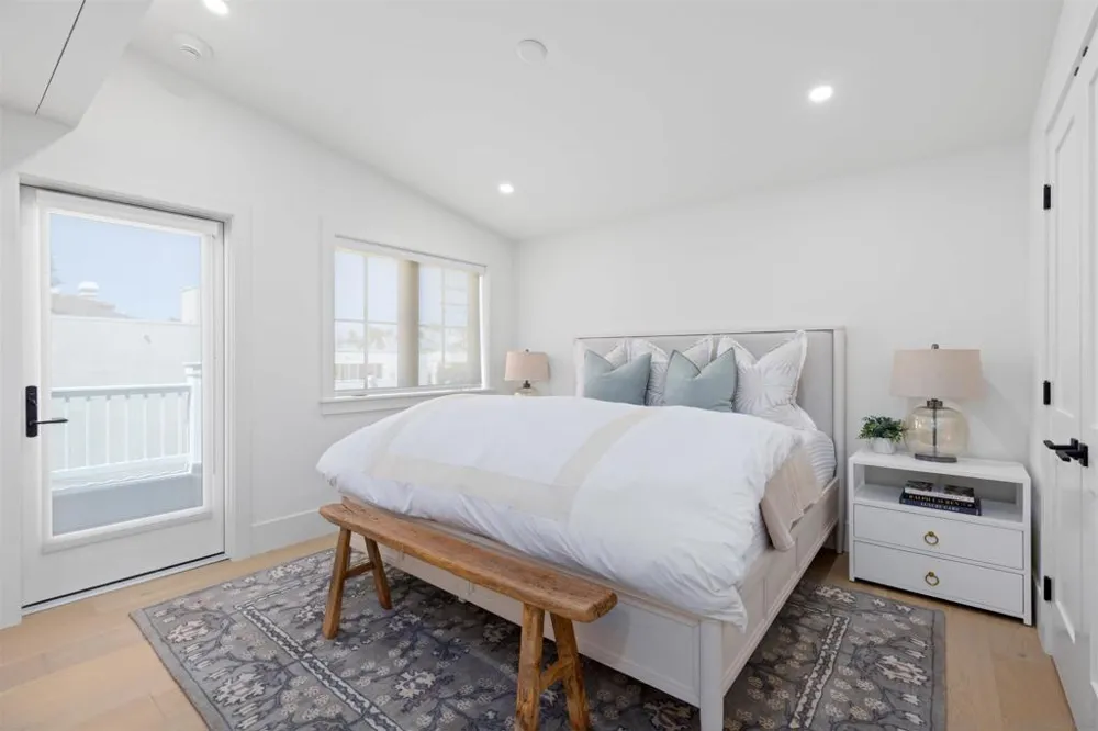 747 Orange Ave #304 Coronado, CA 92118