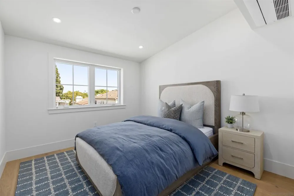 747 Orange Ave #304 Coronado, CA 92118