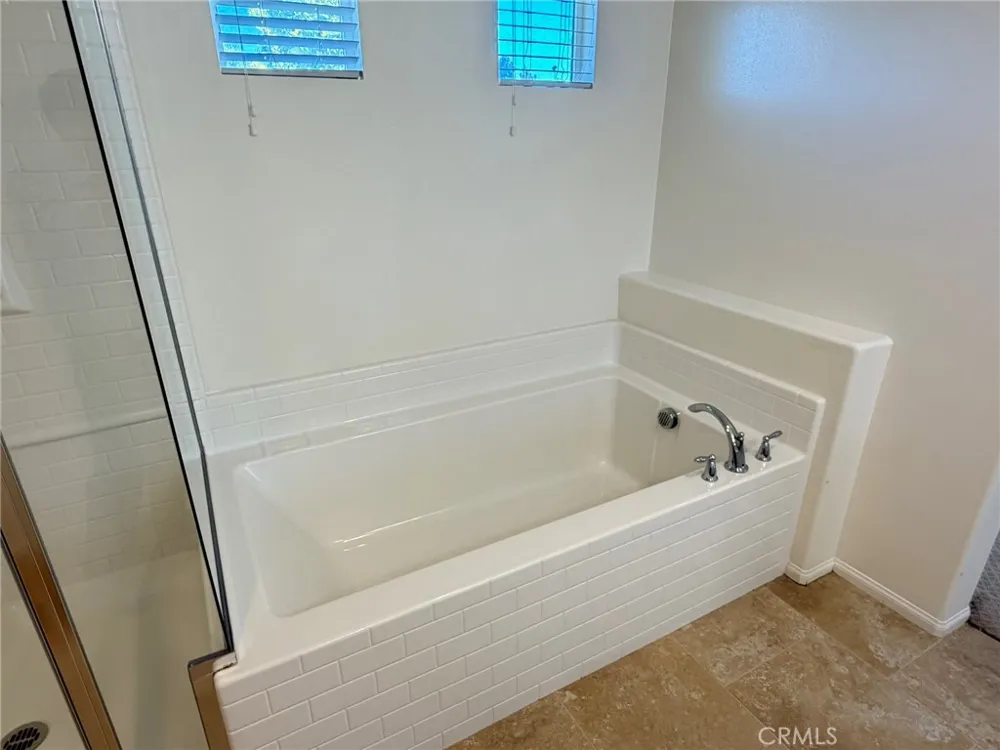 42688 Azure St Temecula, CA 92592