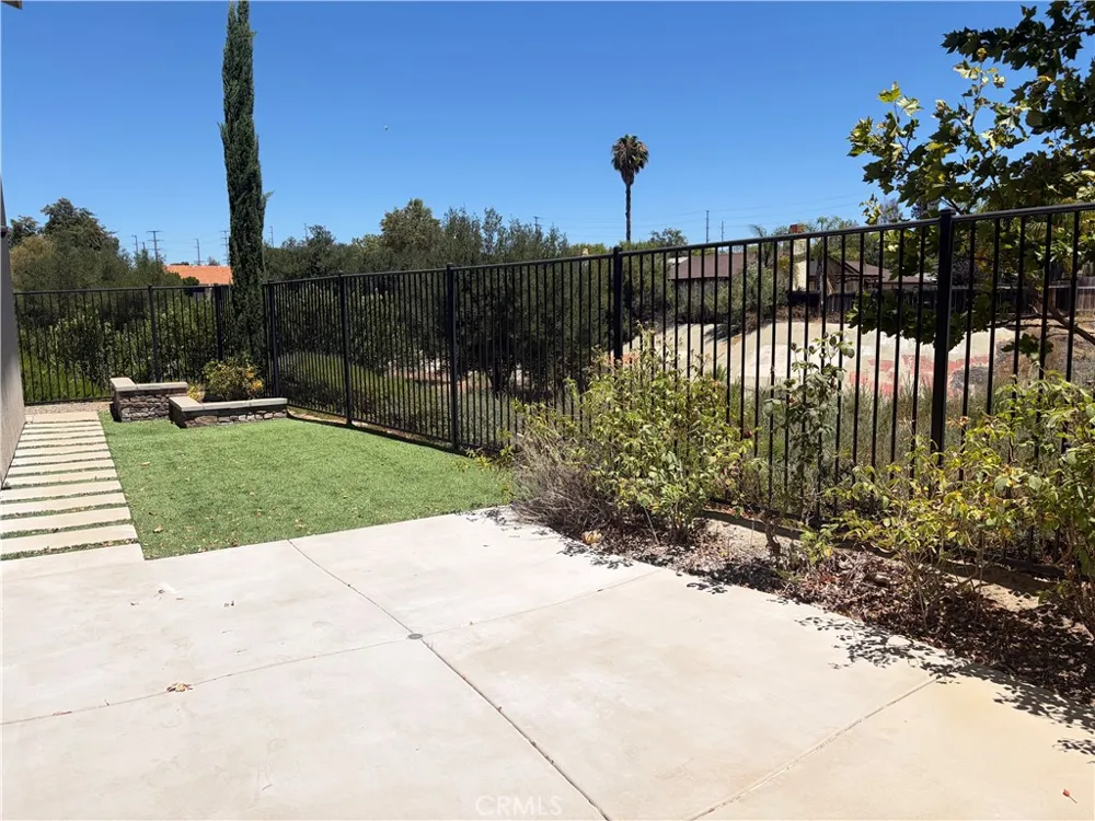 42688 Azure St Temecula, CA 92592