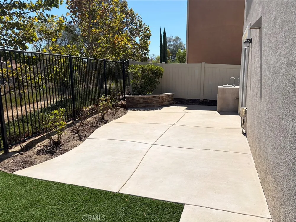 42688 Azure St Temecula, CA 92592