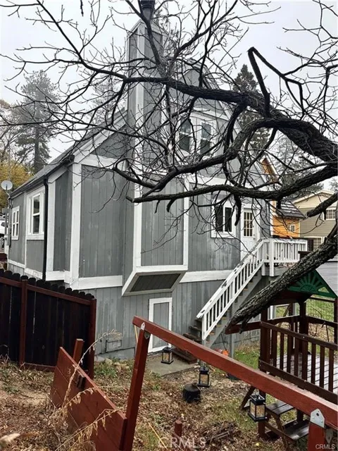 324 Forest