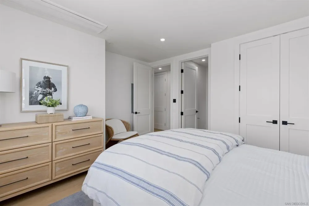 747 Orange Ave #303 Coronado, CA 92118