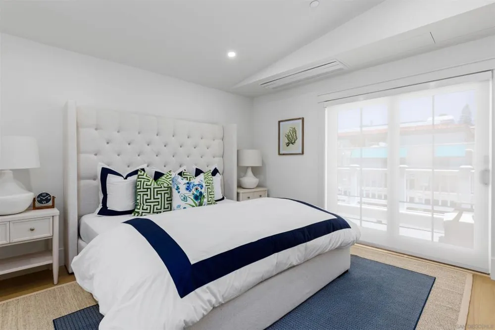 747 Orange Ave #301 Coronado, CA 92118