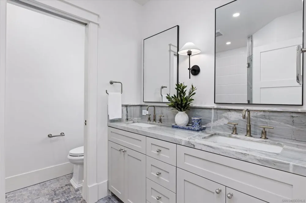 747 Orange Ave #301 Coronado, CA 92118