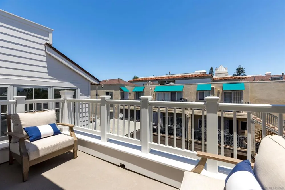 747 Orange Ave #301 Coronado, CA 92118