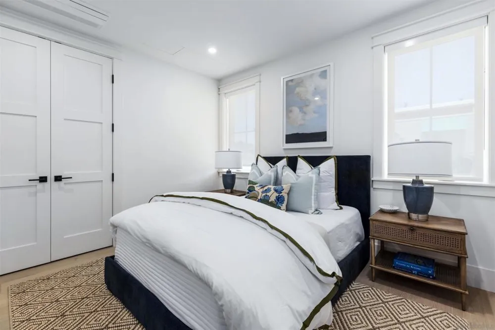 747 Orange Ave #301 Coronado, CA 92118
