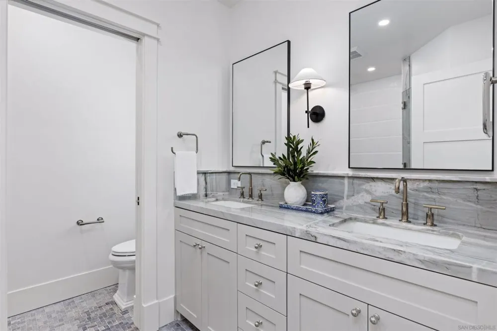 747 Orange Ave #301 Coronado, CA 92118