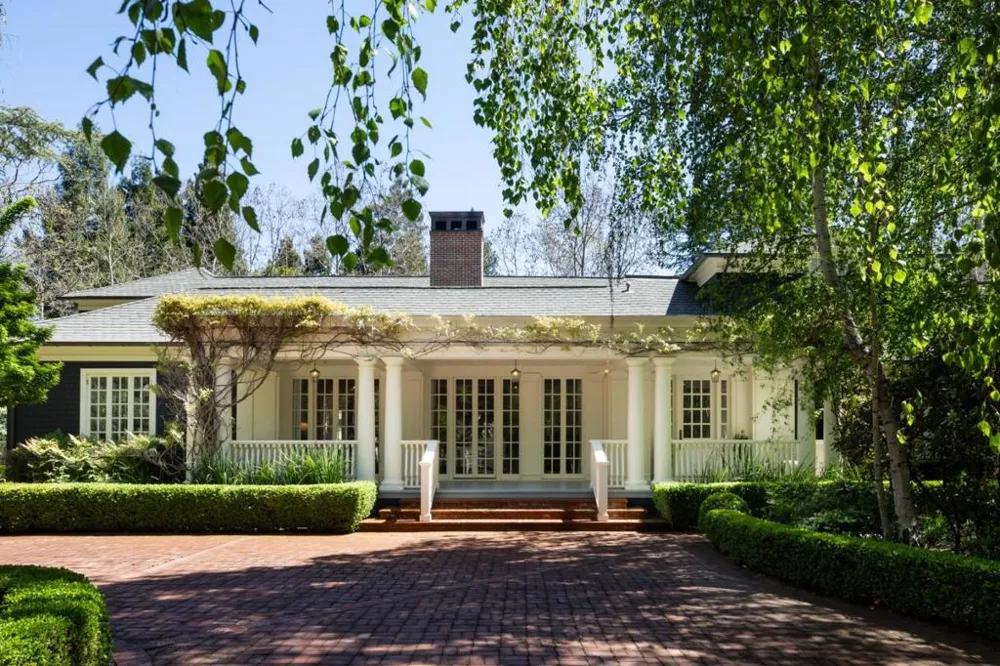 192 Fair Oaks Lane Atherton, CA 94027