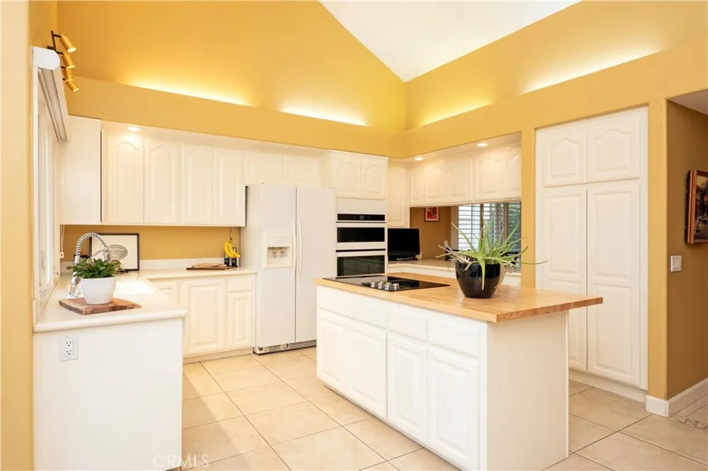 1804 Prince Albert Drive Riverside, CA 92507