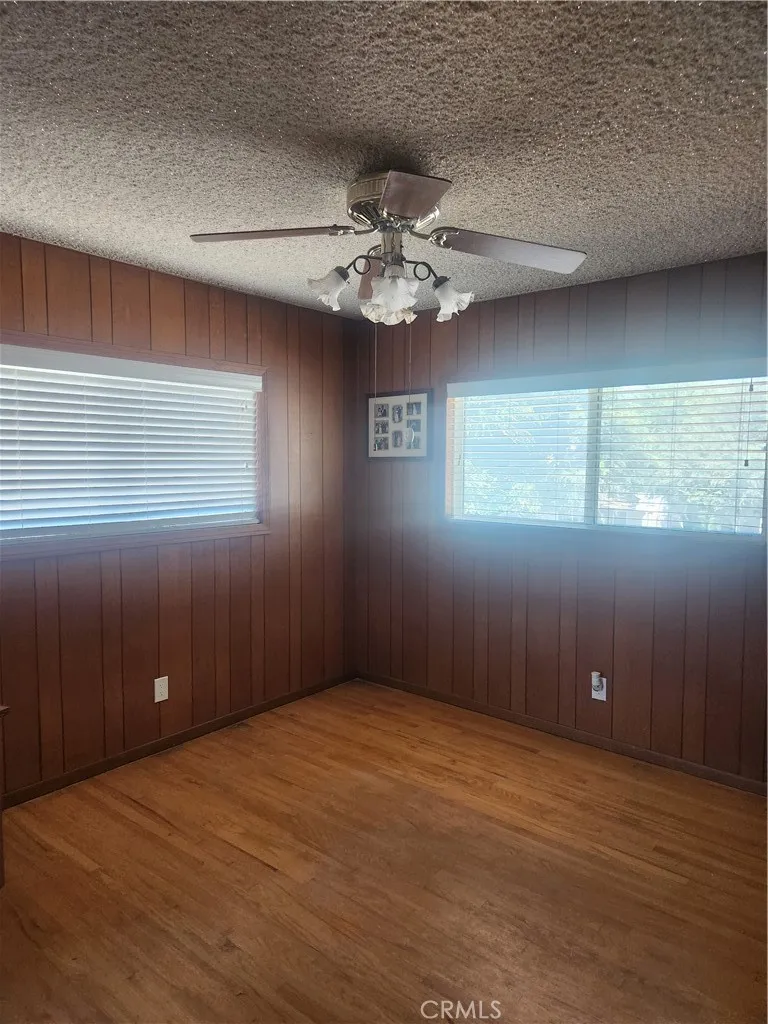 4600 Lauderdale Ave. La Crescenta, CA 91212