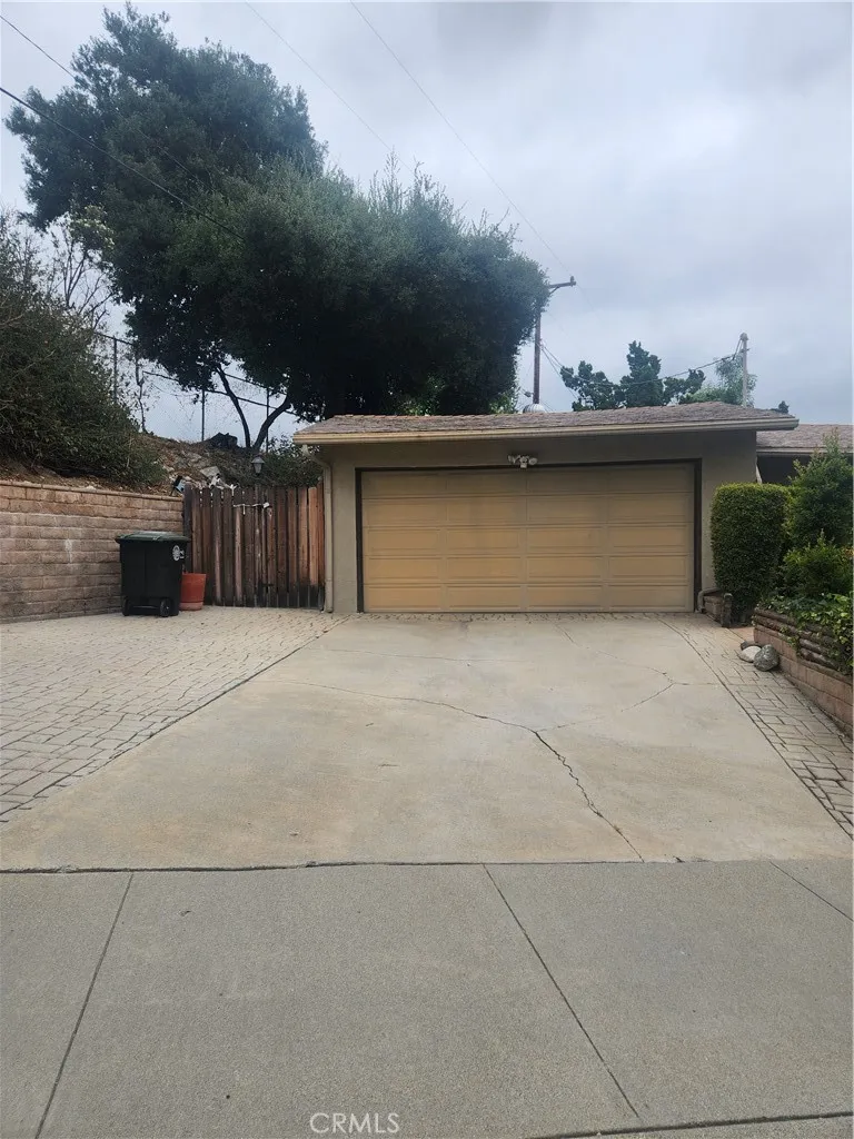 4600 Lauderdale Ave. La Crescenta, CA 91212