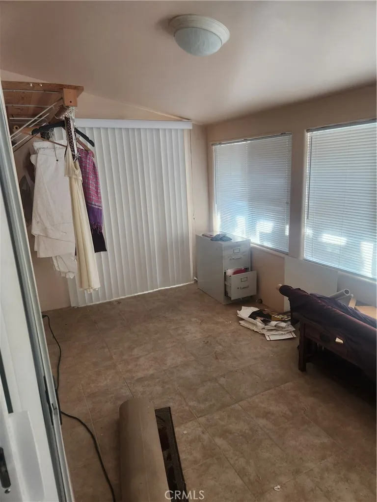 4600 Lauderdale Ave. La Crescenta, CA 91212