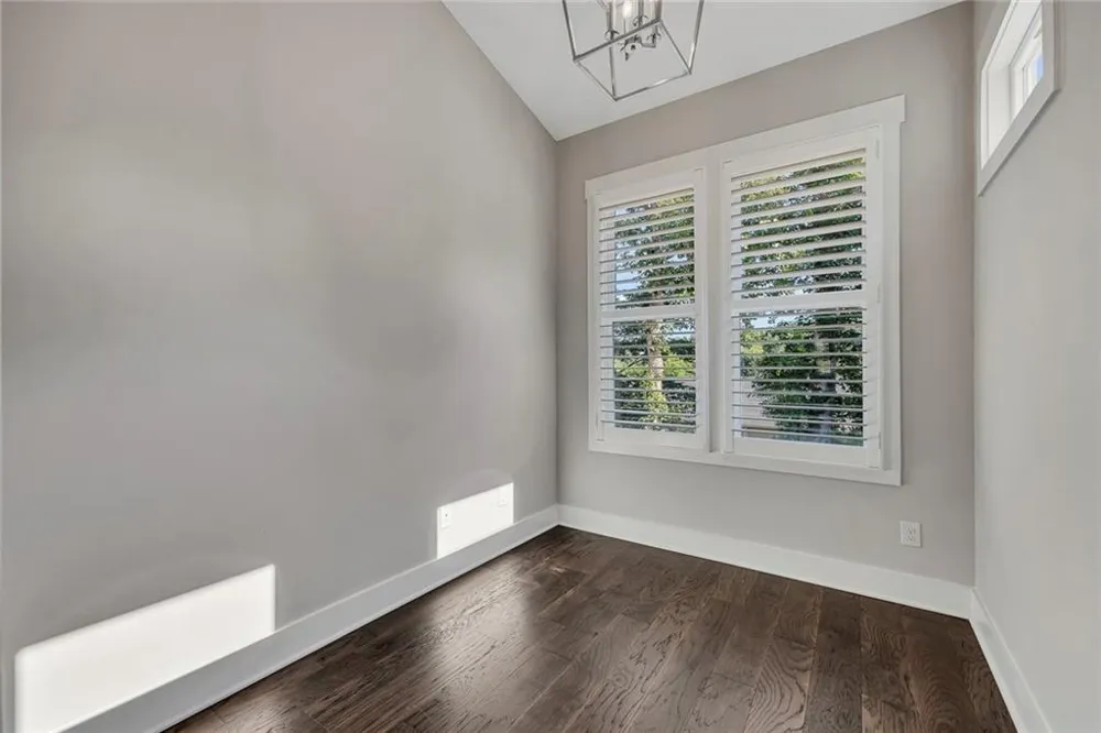 308 Dawson Drive Woodstock, GA 30188