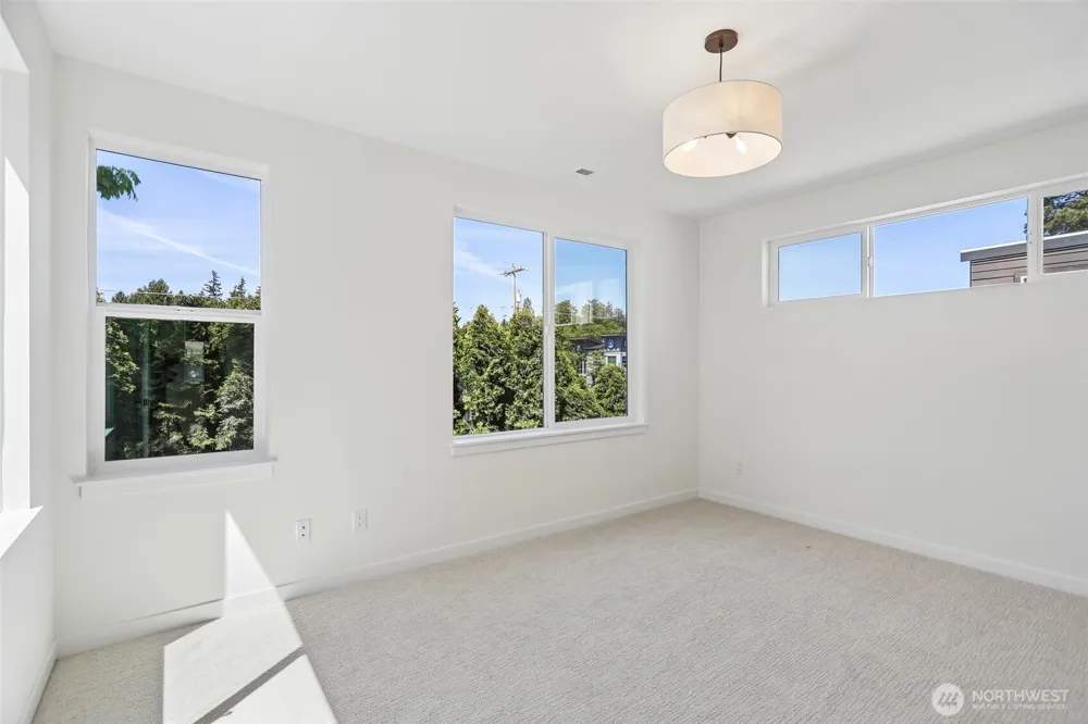 1516 NE 147th Street Shoreline, WA 98155