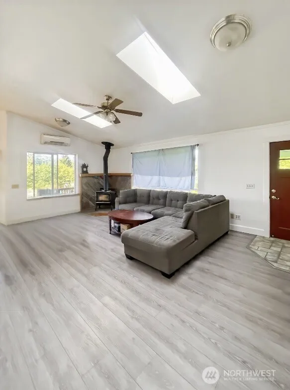 55 Wilson Lane South Bend, WA 98586