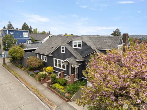 114 Queen Anne Drive
