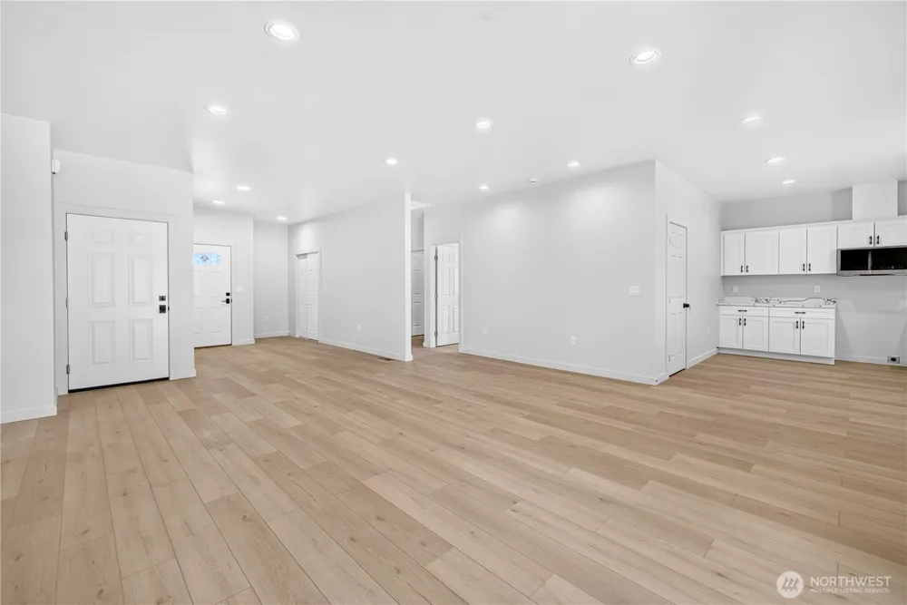 309 Olivia Street Sunnyside, WA 98944