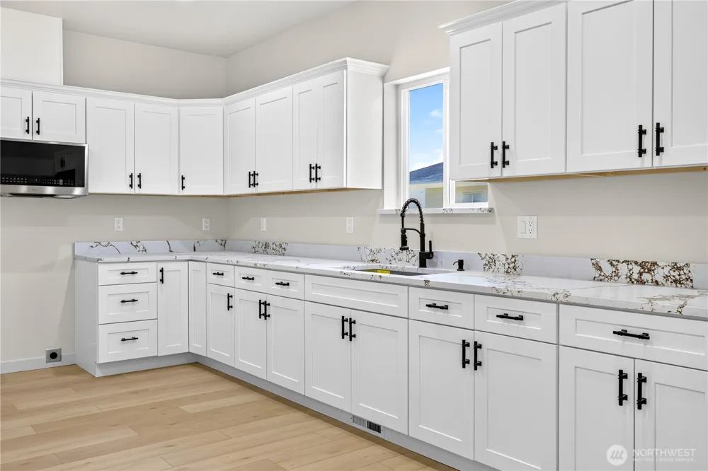 309 Olivia Street Sunnyside, WA 98944