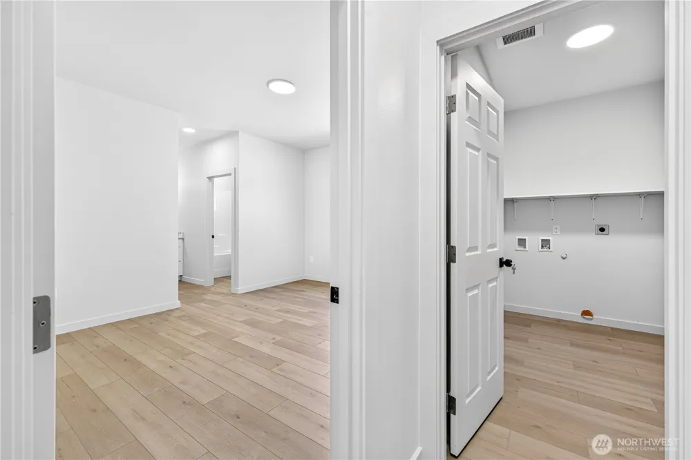 309 Olivia Street Sunnyside, WA 98944