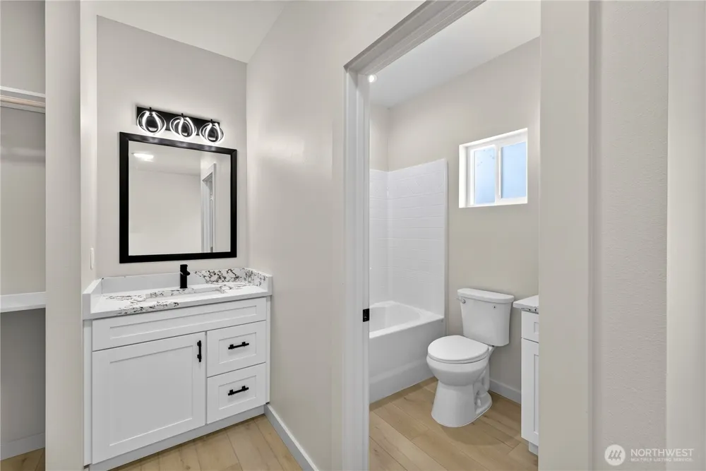 309 Olivia Street Sunnyside, WA 98944