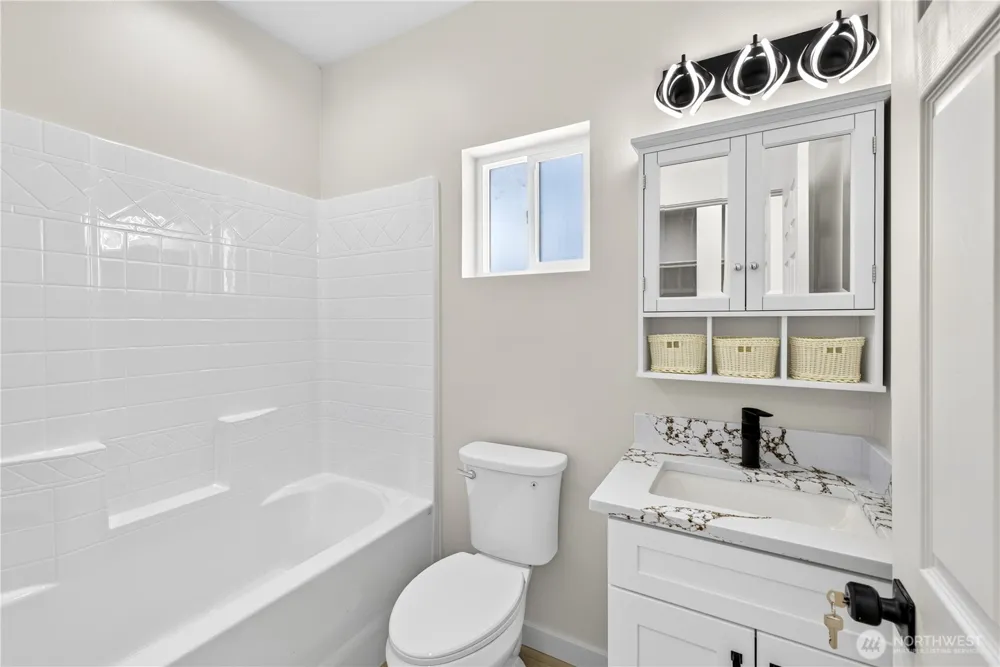 309 Olivia Street Sunnyside, WA 98944