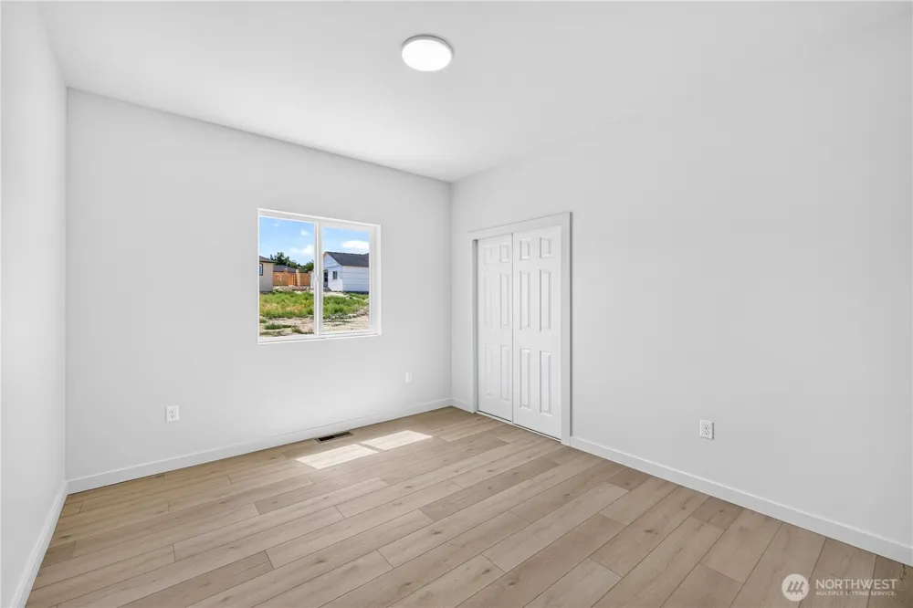 309 Olivia Street Sunnyside, WA 98944