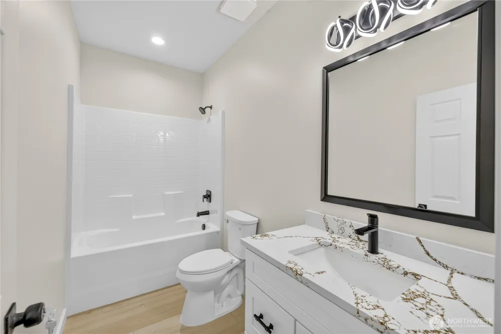 309 Olivia Street Sunnyside, WA 98944