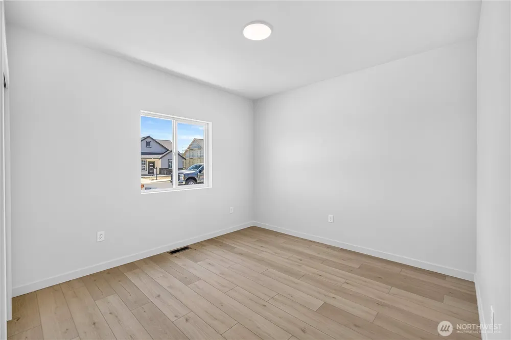 309 Olivia Street Sunnyside, WA 98944