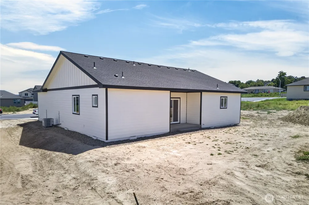 309 Olivia Street Sunnyside, WA 98944