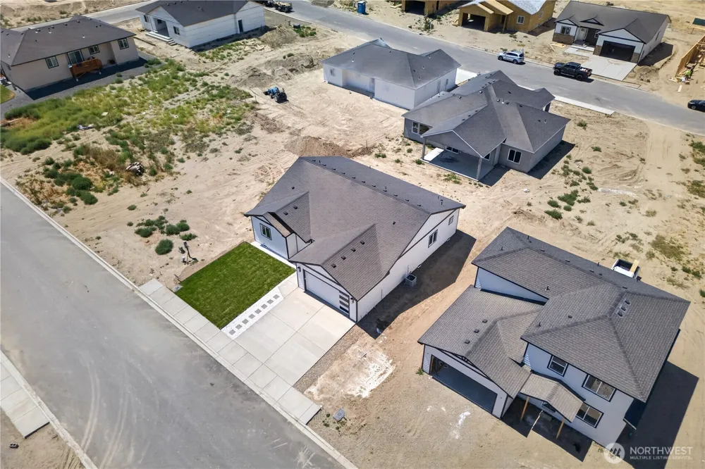 309 Olivia Street Sunnyside, WA 98944