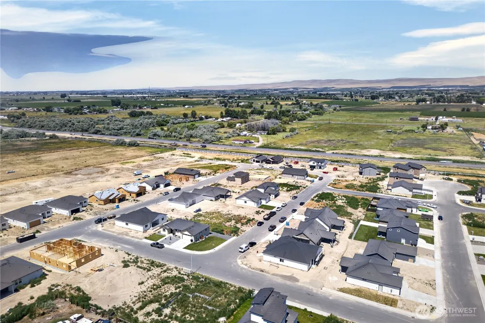 309 Olivia Street Sunnyside, WA 98944