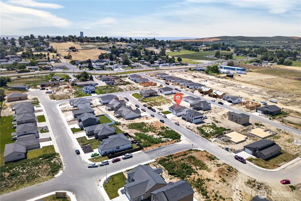 309 Olivia Street Sunnyside, WA 98944