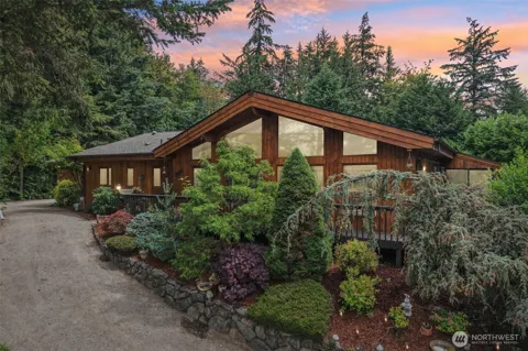 1834 Lake Drive
