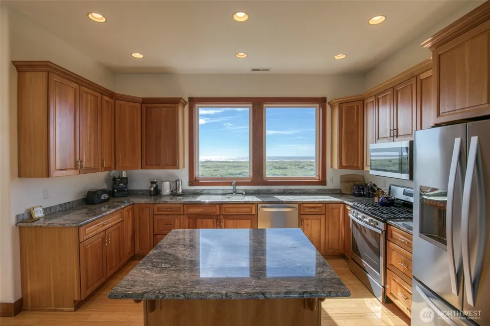 126 Dunes Lane Ocean City, WA 98569